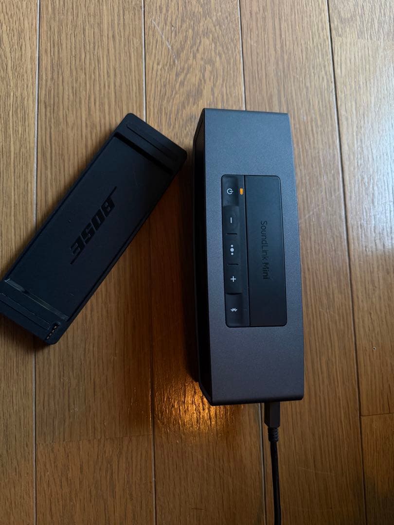 BOSE ワイヤレススピーカー 本体と充電器付き