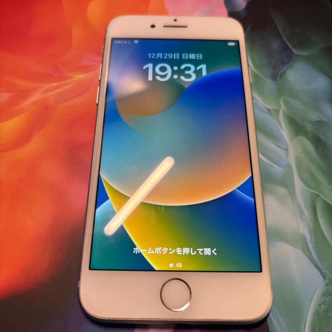 Apple iPhone 8 64GB シルバー 本体のみ
