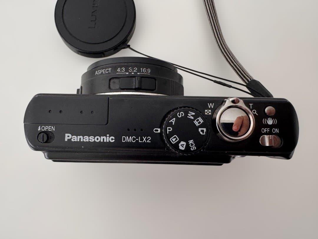 美品　Panasonic DMC-LX2 コンパクトデジタルカメラ