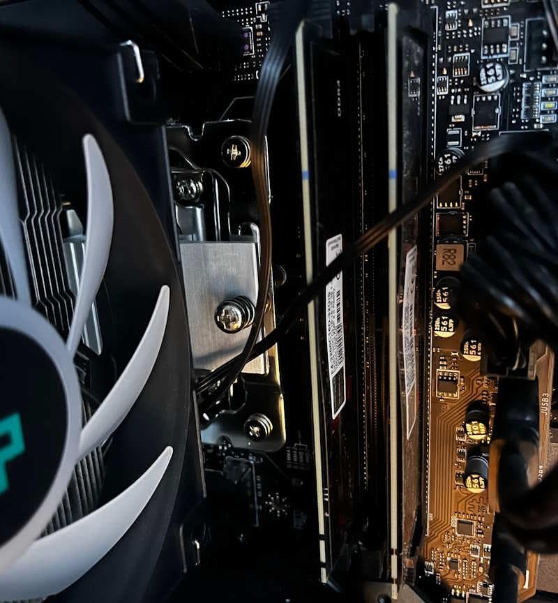 G.SKILL F4-3200C16D-32GIS (DDR416GB 2枚組)