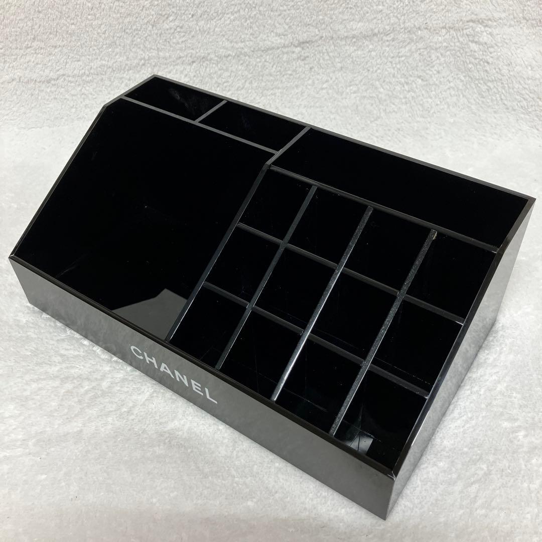 CHANELシャネル コスメケース 小物入れ