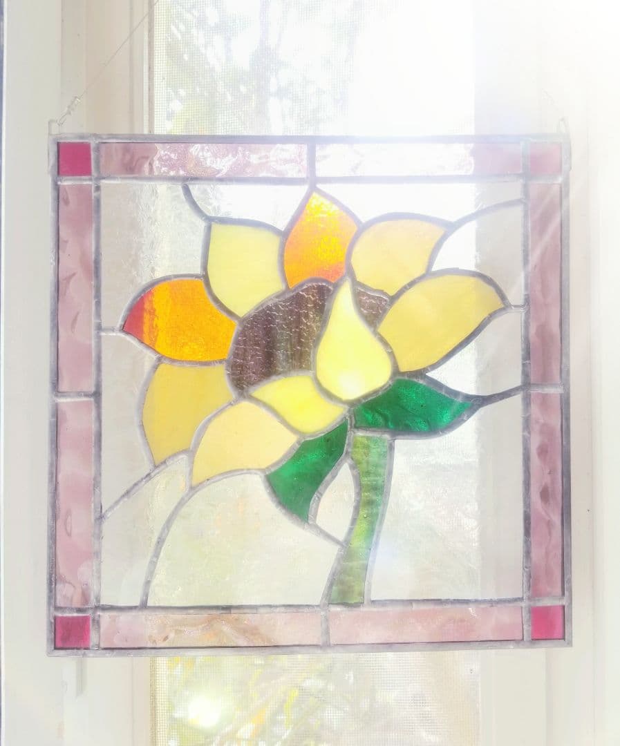 ステンドグラス　ひまわりモチーフのパネル