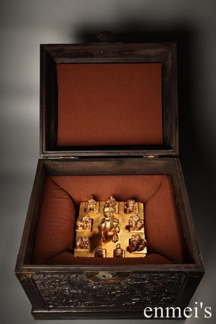中国古美術・旧蔵鎏金の龍印鑑玉璽・瑞獣・純銅制・高浮彫・置物・文房・風水・箱付き