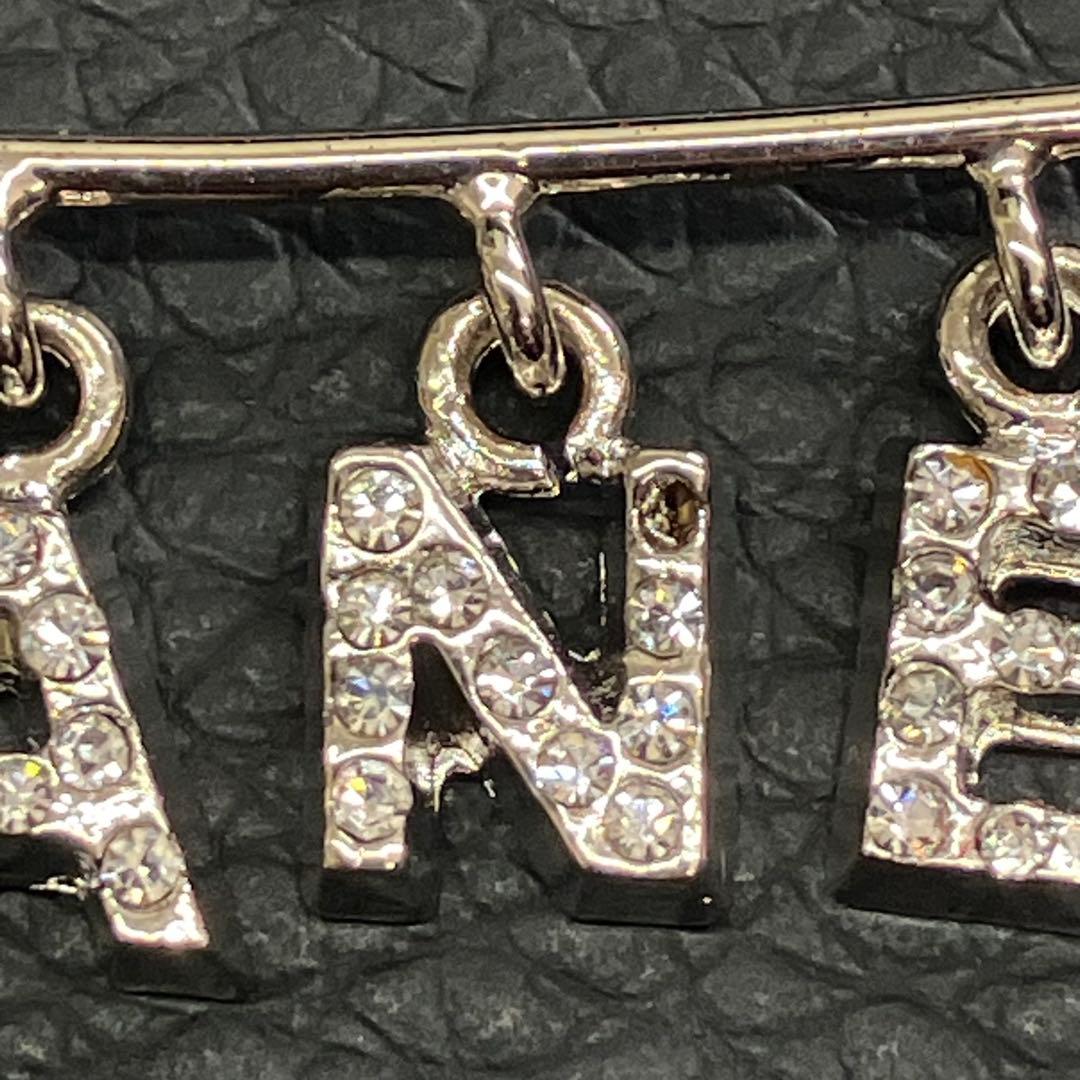 CHANEL ピンブローチ チャームロゴ 01P シルバー