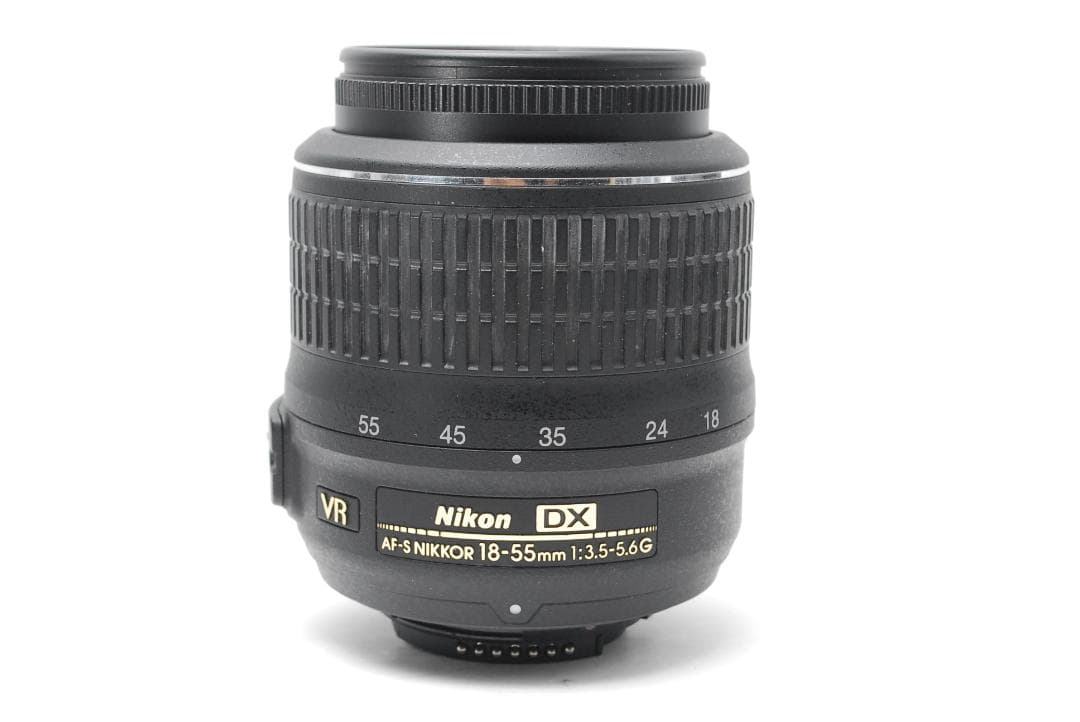 【美品 箱付き】少ないショット数♪初心者おすすめ一眼レフ Nikon D3100