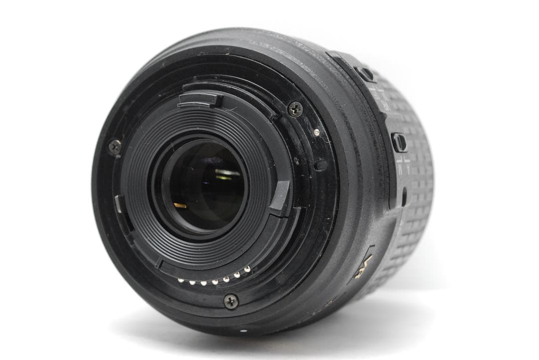 【美品 箱付き】少ないショット数♪初心者おすすめ一眼レフ Nikon D3100