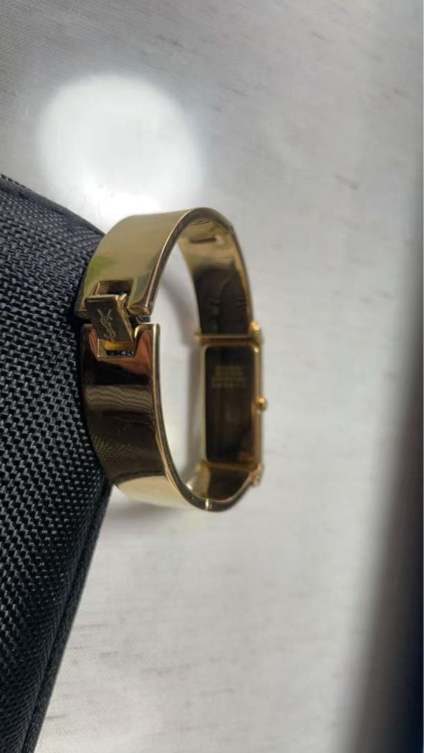 イヴサンローラン腕時計(美品)