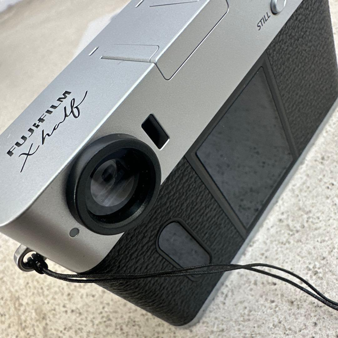 早い者勝ち！FUJIFILM Xhalf コンパクトデジタルカメラ