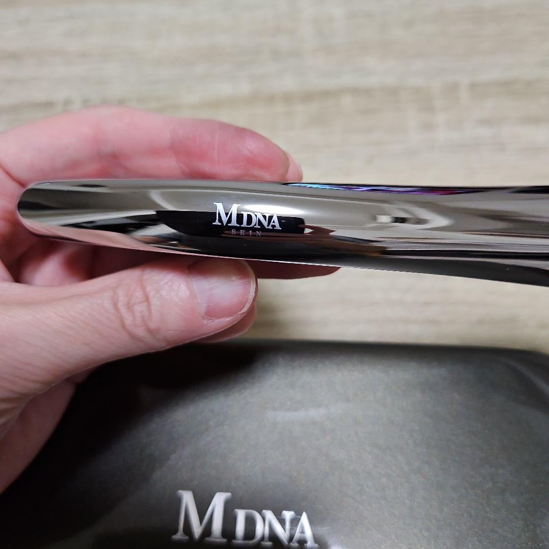 MDNA  SKIN マグネティックフロー