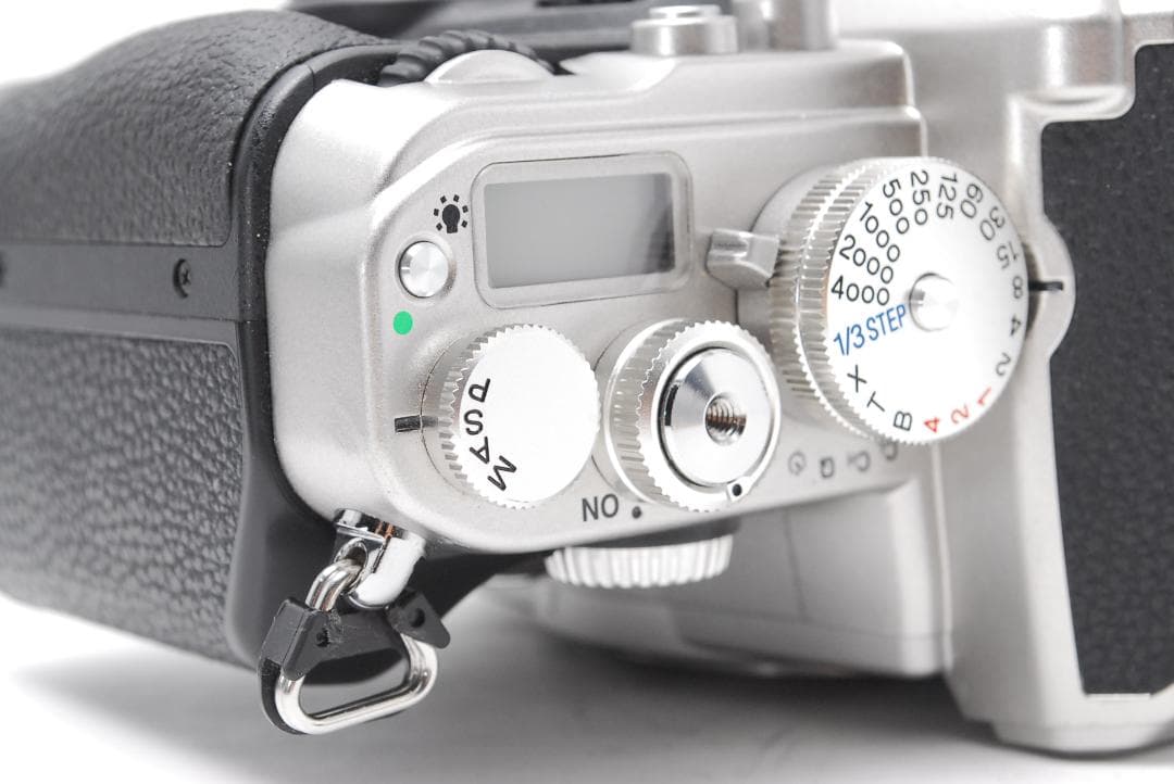 フルサイズセンサー　クラシックデザインと高画質を両立した一眼　Nikon Df