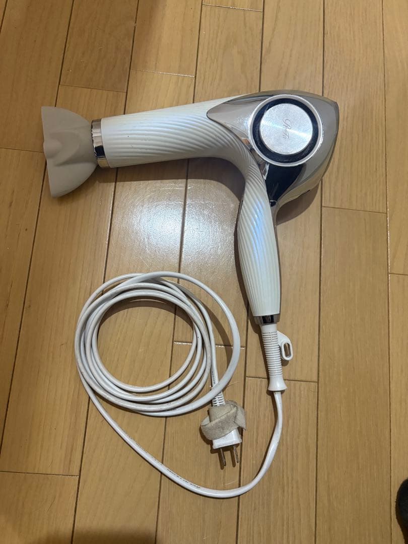 【早い者勝ち】ReFa ヘアドライヤー コード損傷あり