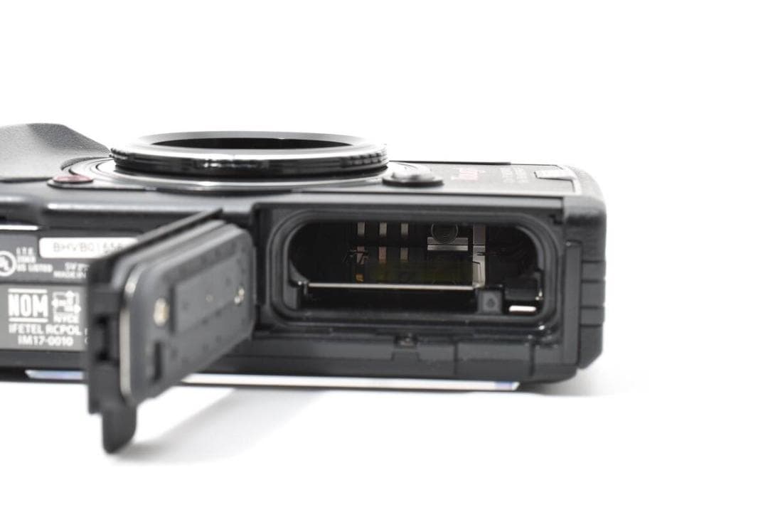 OLYMPUS Tough TG-5 黒 ブラック 充電器 コンデジ #1627