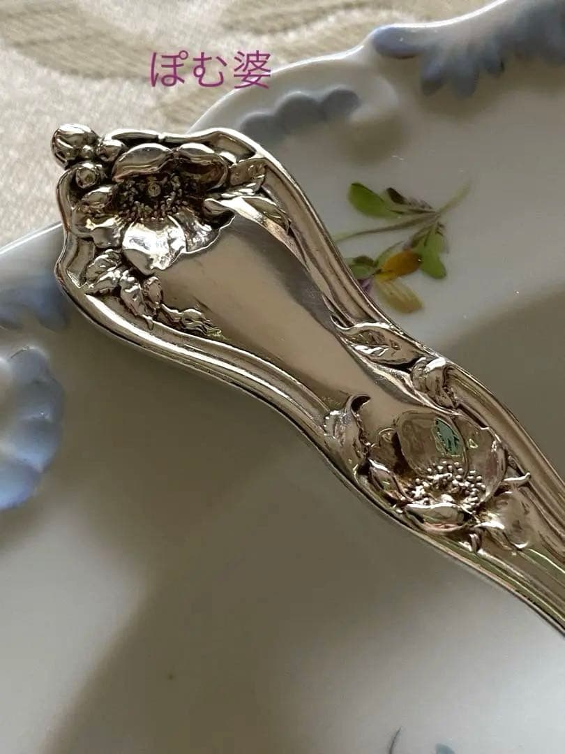 【リード＆バートン】純銀 バターナイフ 4本／アールヌーヴォー「深彫／野ばら」