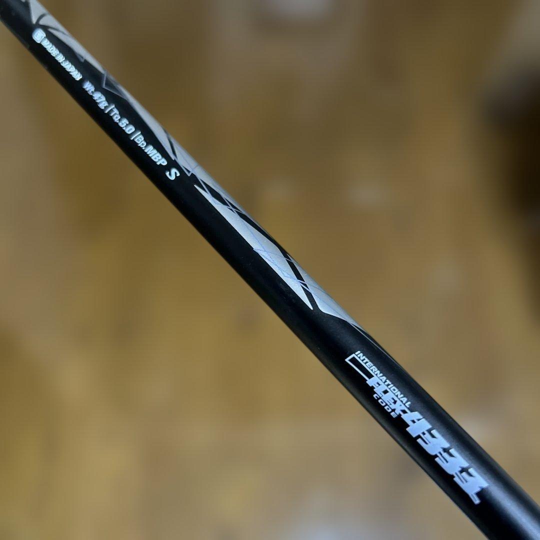 ゼクシオ イレブン　4番フェアウェイウッド　miyazaki AX-1/S