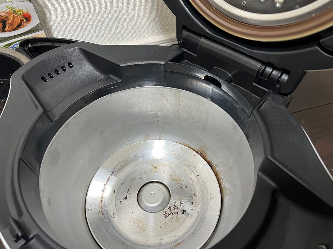 【訳あり/2022年製】ヘルシオ ホットクック SHARP KN-HW24E-W