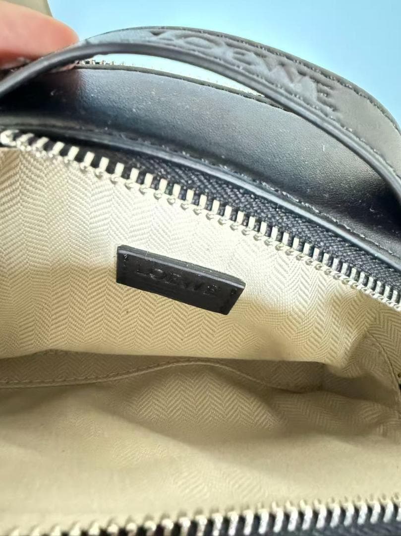 ブラックレザーショルダーバッグ~·