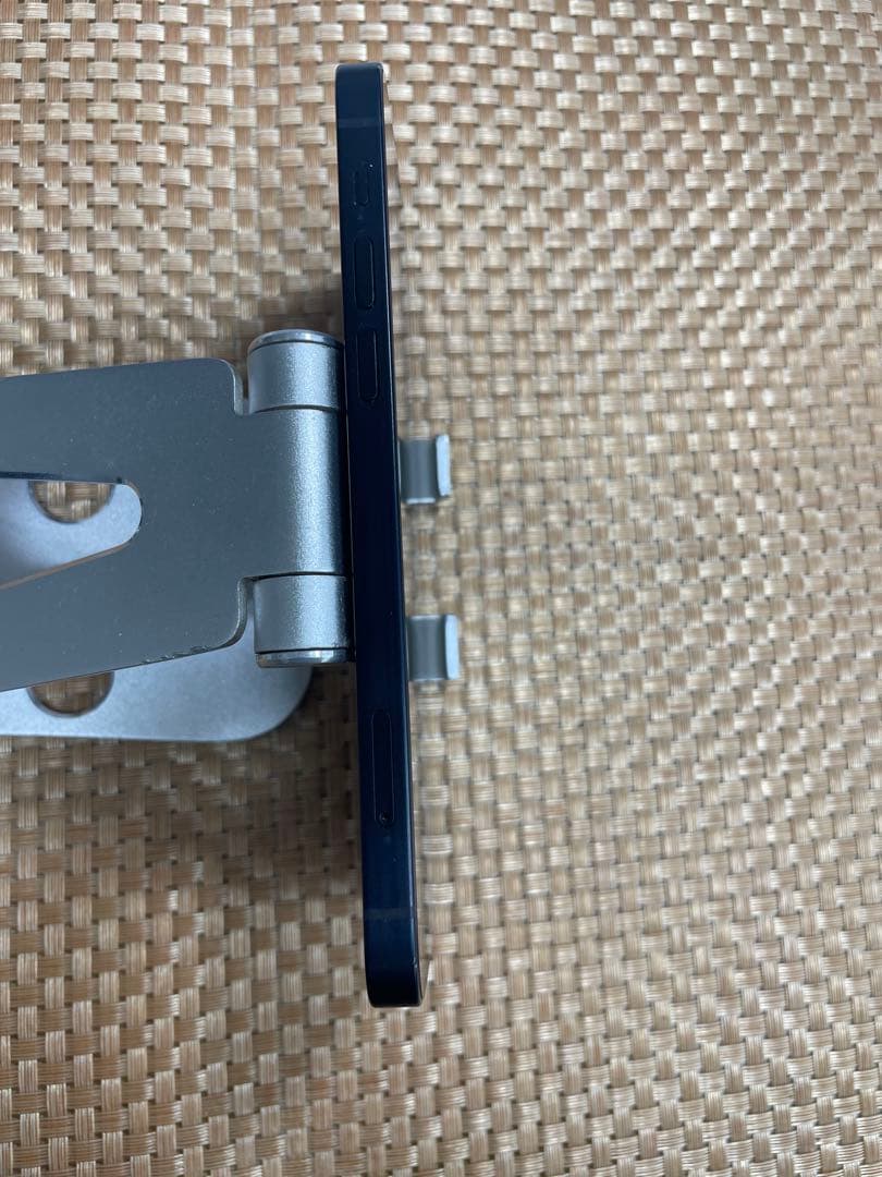 iPhone 12 64 GB ブラックSIMフリー【1584】