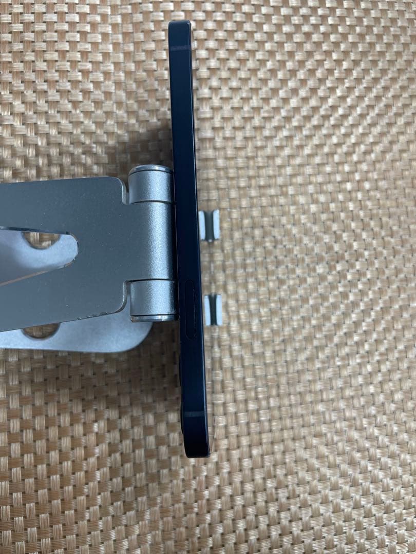 iPhone 12 64 GB ブラックSIMフリー【1584】