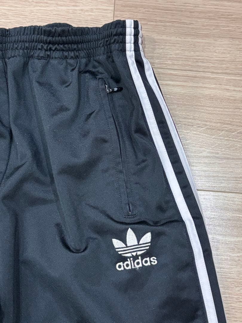 アディダス　ジャージ上下セット