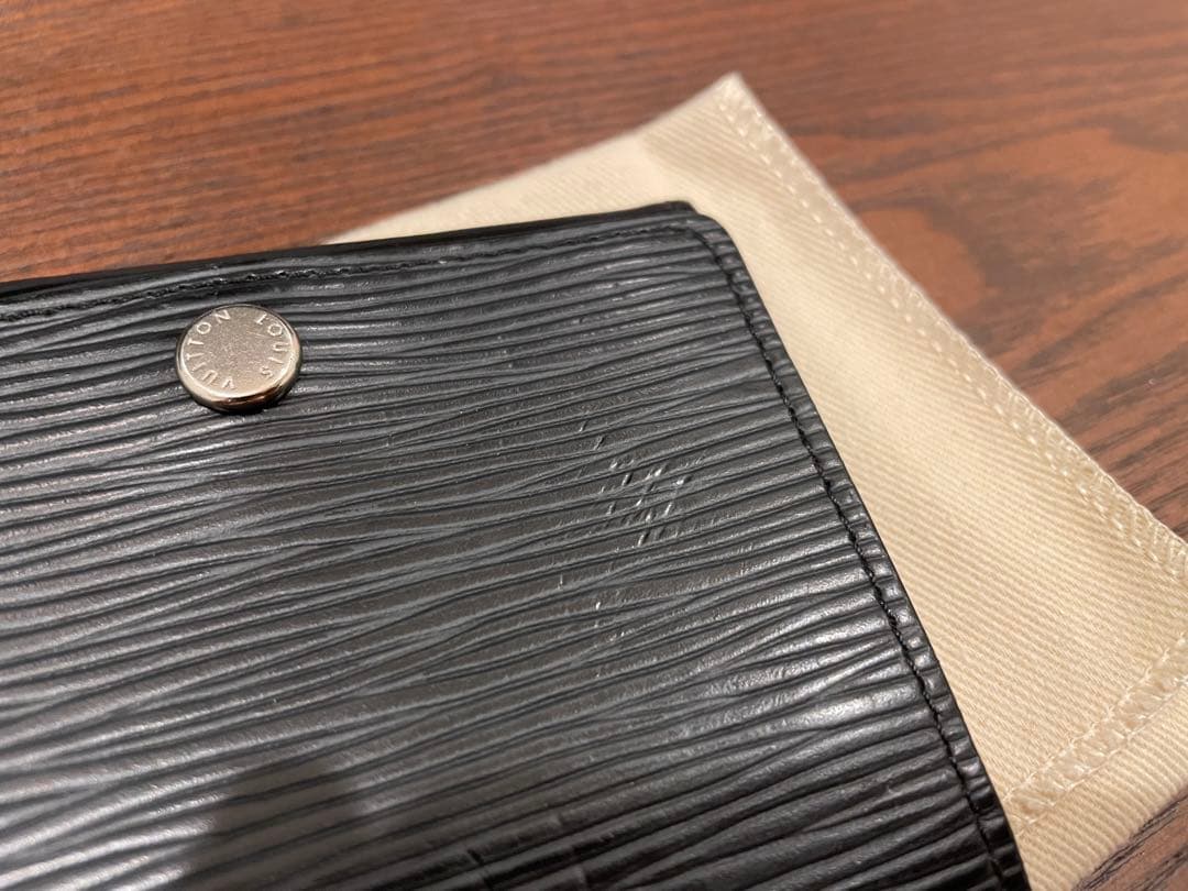 LOUIS VUITTON エピ 名刺入れ