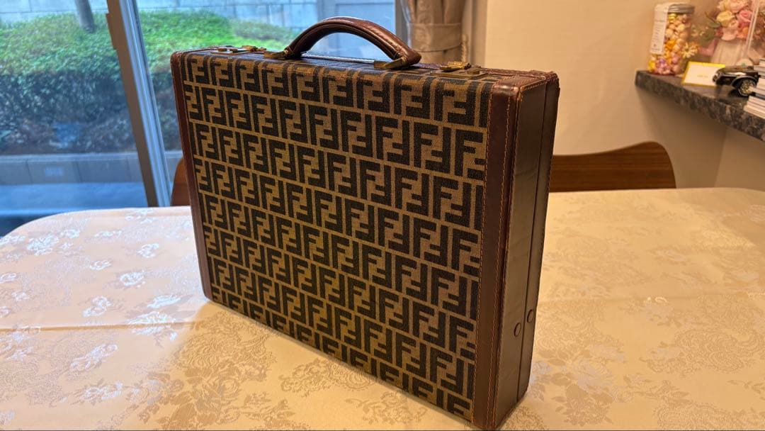 み*ー様 FENDI ヴィンテージ　フェンディ　ズッカ柄　アタッシュケース