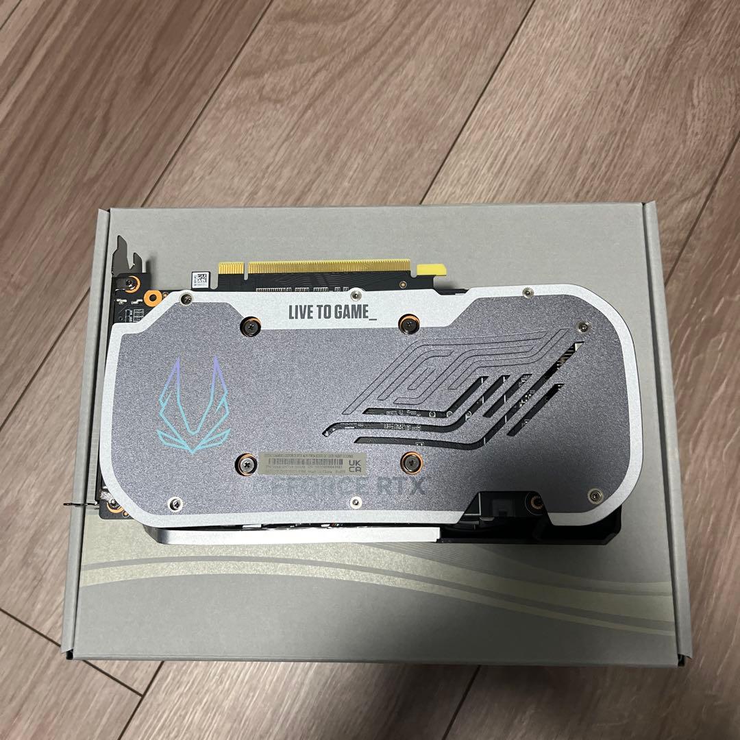 グラフィックボード・グラボ・ビデオカード ZOTAC GAMING GEFORCE RTX 4070 OC EDITION