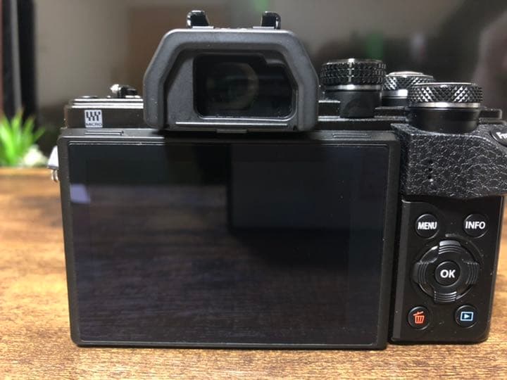 OLYMPUS OM-D E-M10 Mk2(ブラック) 美品
