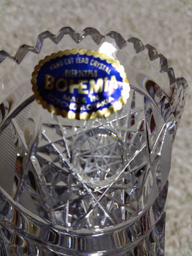 BOHEMIA カットクリスタル花瓶 高さ約25cm