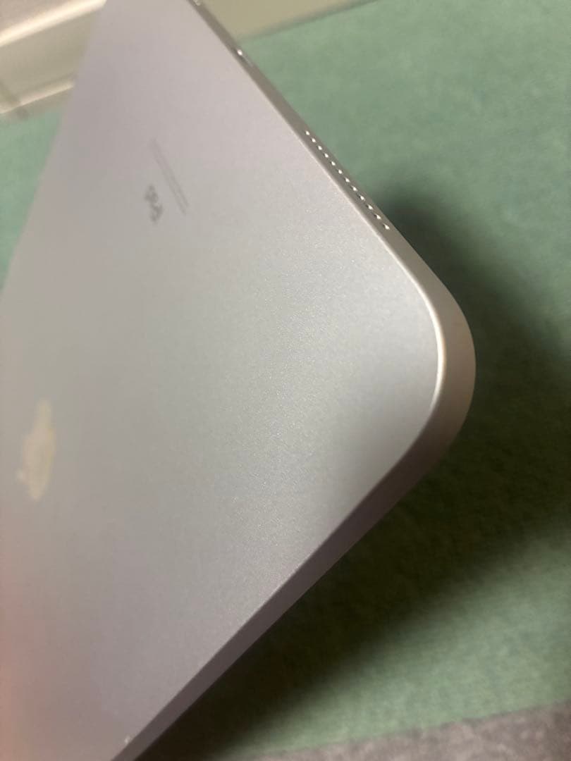 iPad 10.9インチ 第10世代 Wi-Fi 64GB シルバー ケース付き