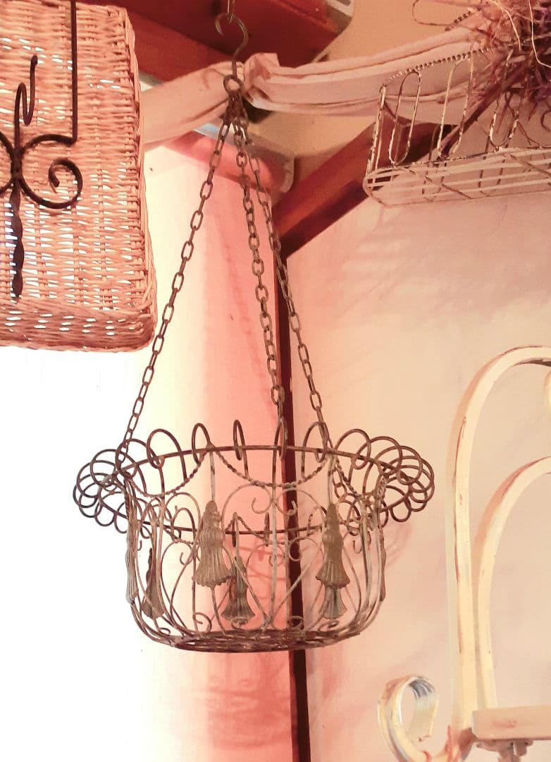 【シャビーシック アンティーク】 アイアン製 ハンギングフラワーバスケット❤︎