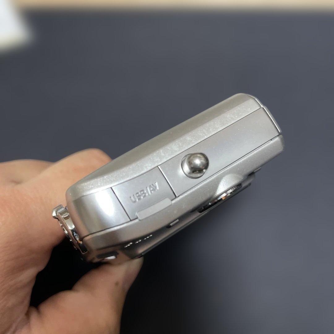 Casio EXILIM EX-Z1050 コンパクトデジタルカメラ