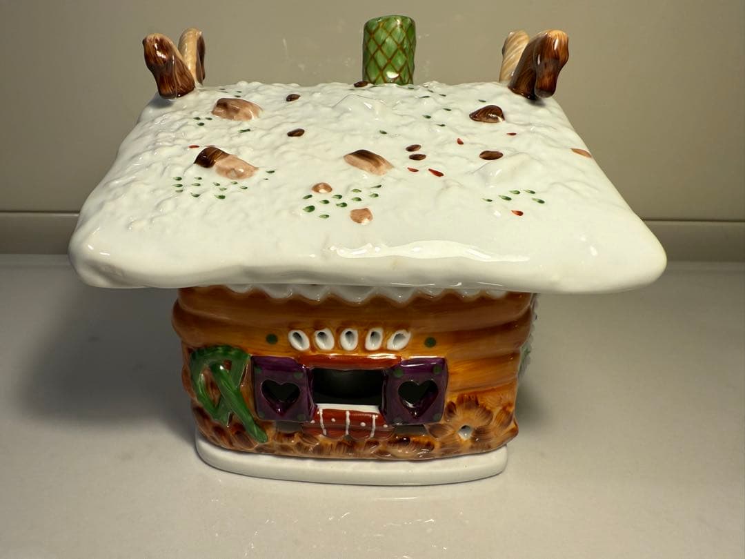 ビレロイ&ボッホ ジンジャーブレッドライトハウス 陶器製