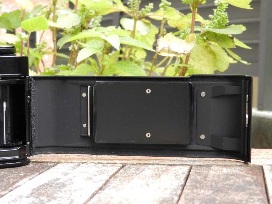 即撮影可　NIKON FE NIKKOR-H 50mm f/2 一眼レフカメラ