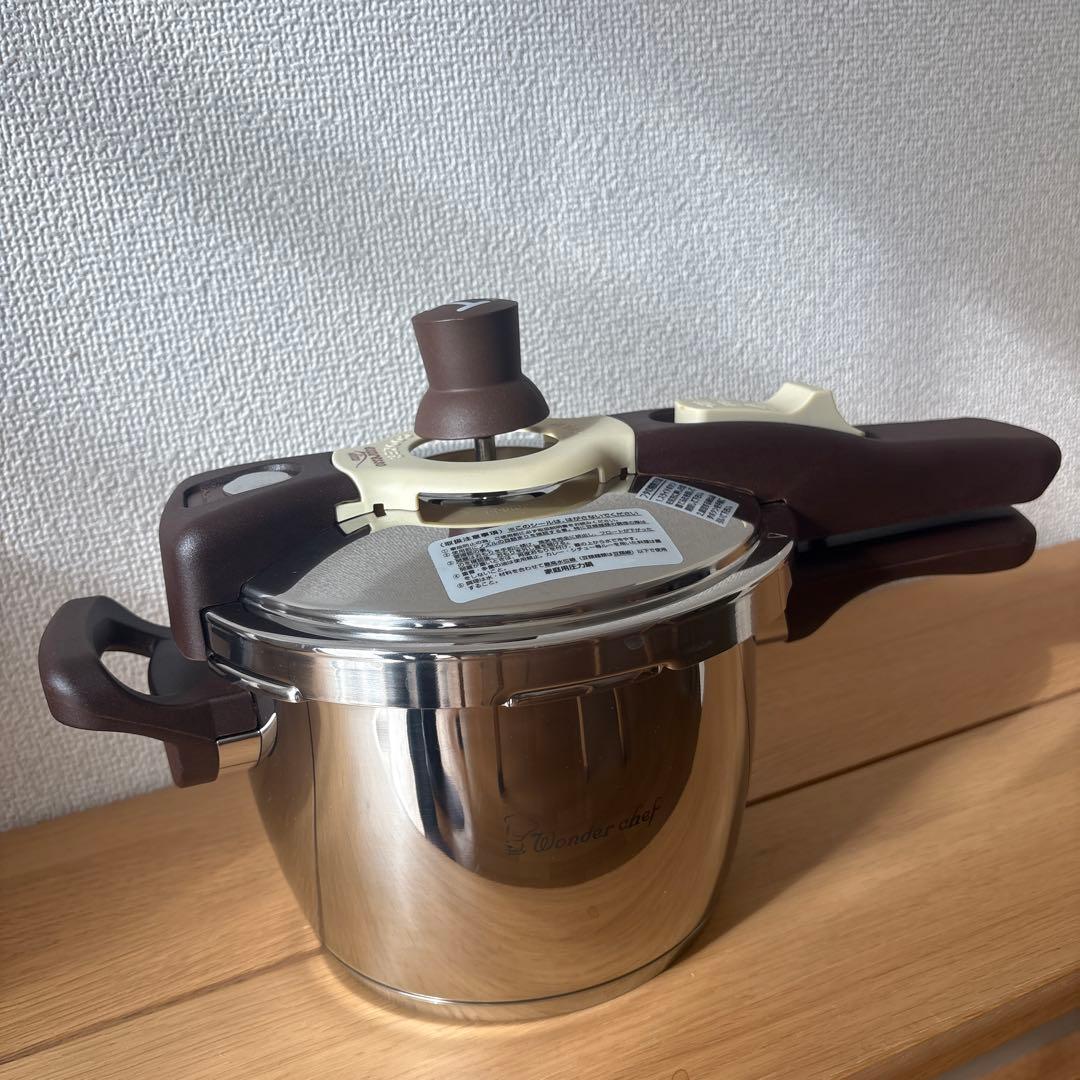 圧力鍋ワンダーシェフ　内面フッ素加工　3リットルespresso slitta