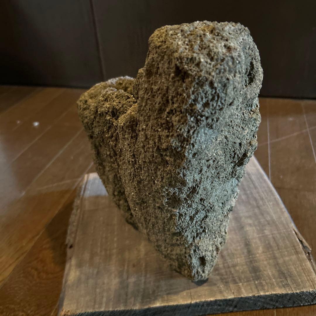 山渓鉢　雲山石　溶岩石　希少　一点モノ　苔　山野草　盆栽　多肉植物　小品盆栽