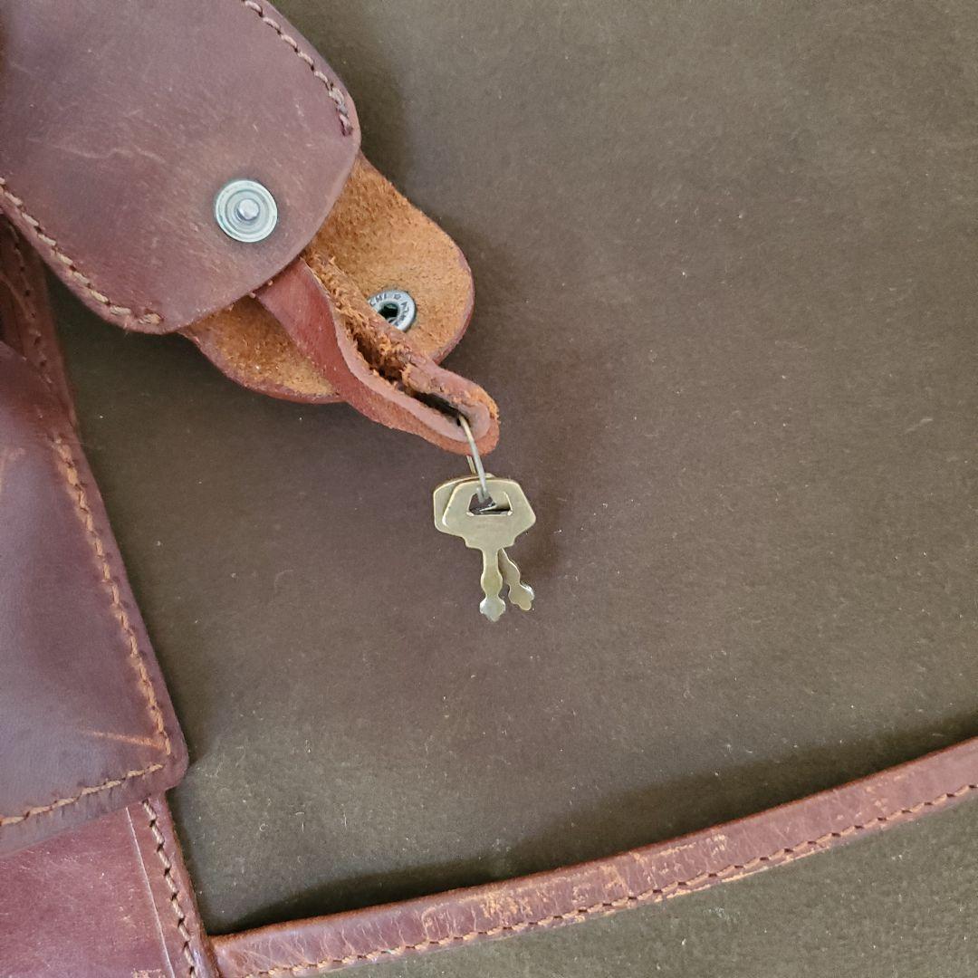 【希少】フルラ　旅行用　鍵つき　大容量　キャリーケース