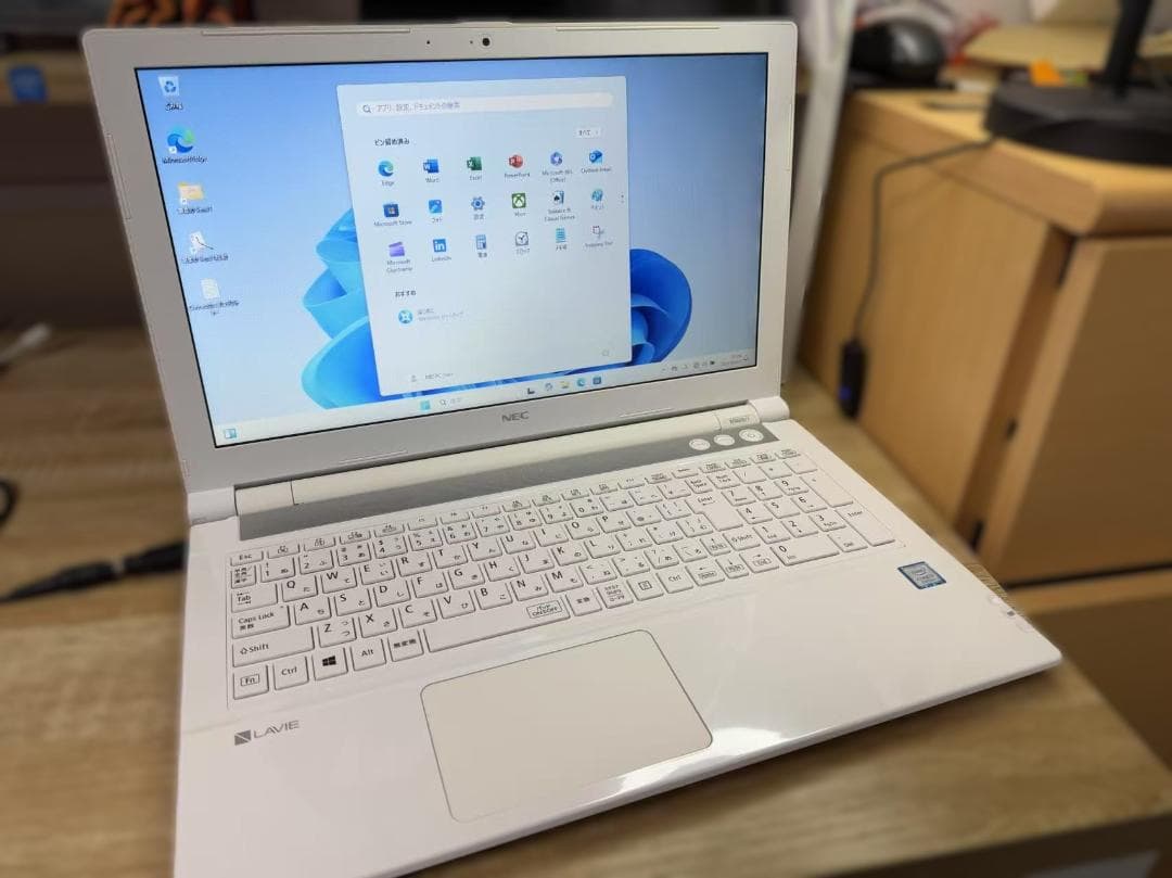 NEC 第八世代 i7 16G 新品SSD512GB Office付きW