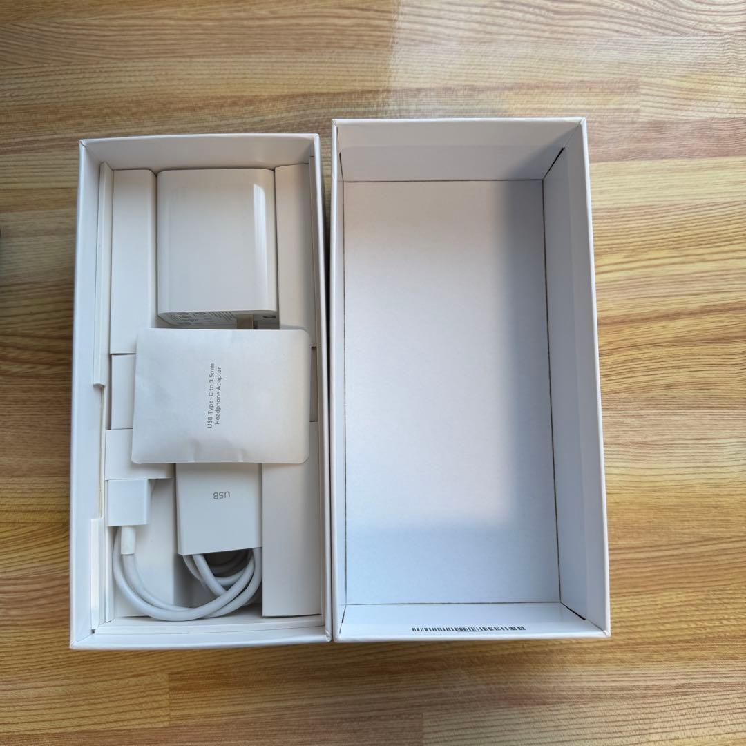 【美品】Xiaomi Mi 11 Lite 5G ミントグリーン SIMフリー