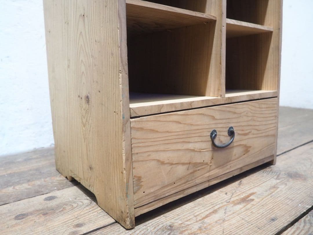 1215 引き出し付き　杉の収納棚　飾り棚　ラック　古家具　レトロ　ビンテージ