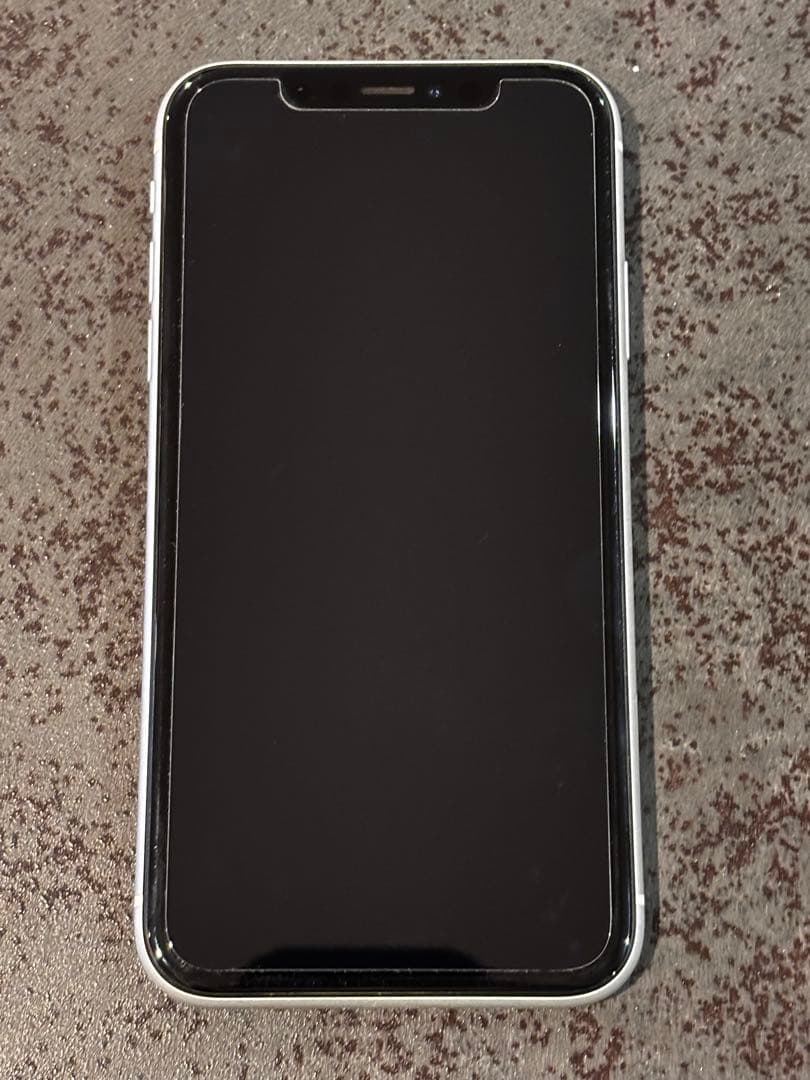シルル　iPhone XR 128GB ホワイト82％ ,84% ２台