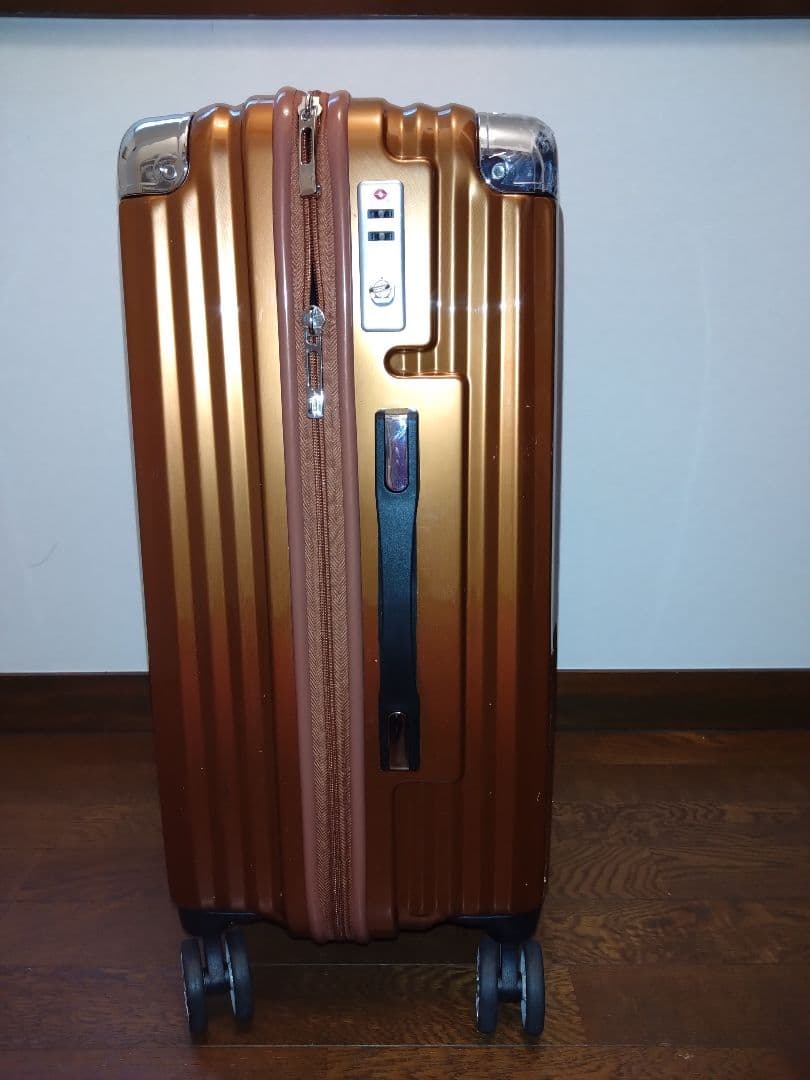 スーツケース60L 重量3.7kg