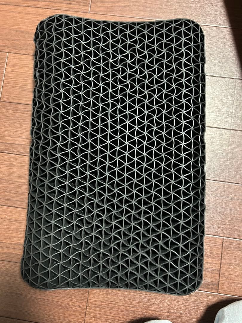 ヒツジのいらない枕 + 黒の枕カバー