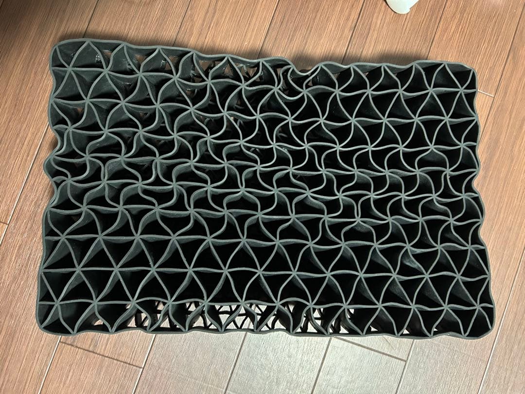 ヒツジのいらない枕 + 黒の枕カバー