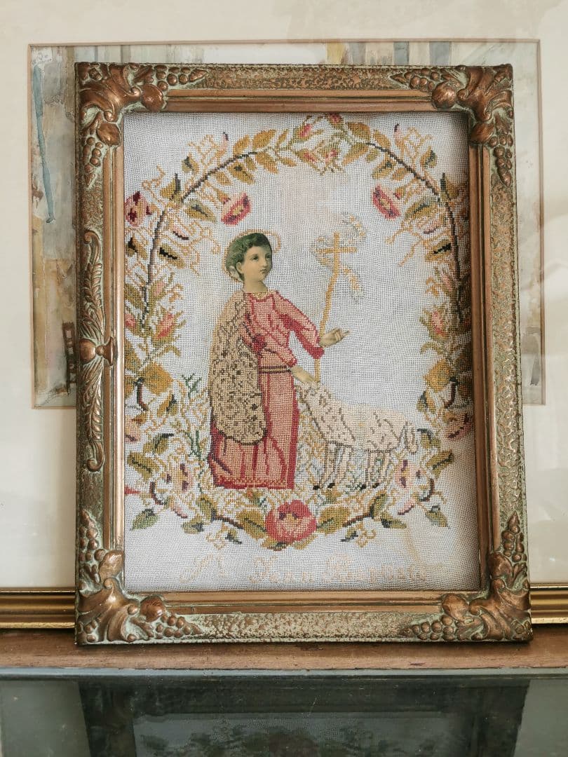 アンティーク バプテスマの聖ヨハネと羊と薔薇 ニードルポイント 手刺繍 額付