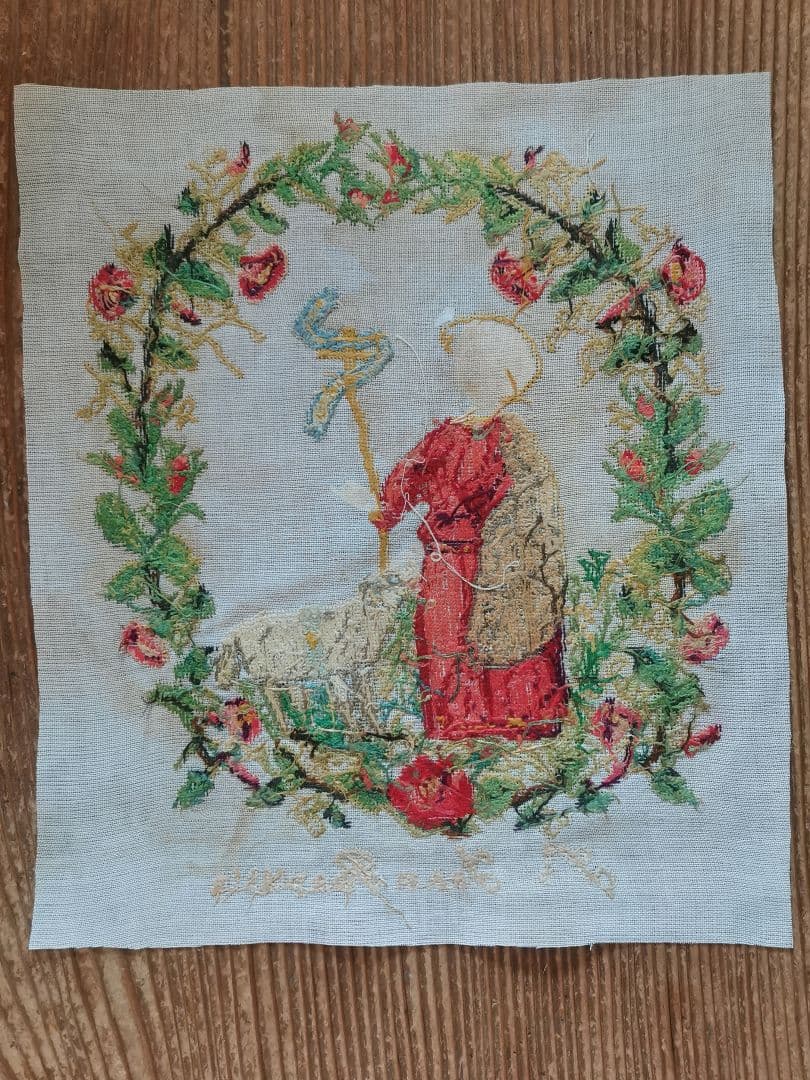 アンティーク バプテスマの聖ヨハネと羊と薔薇 ニードルポイント 手刺繍 額付