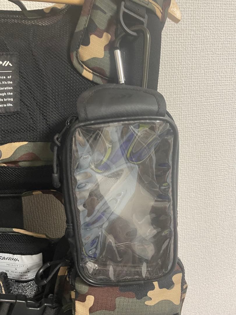 ダイワ　フローティングベスト　カモ　付属品多数