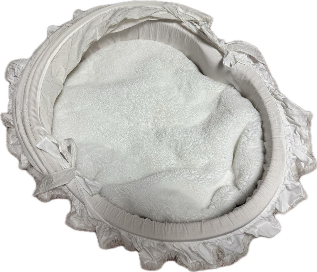 ルイスドッグ Louisdog ベッド 犬用 フリル付き ドーム型 屋根付き