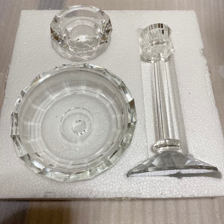 白色透明 水晶花台　ダイヤモンド 装飾品　玉器 碧玉　翡翠
