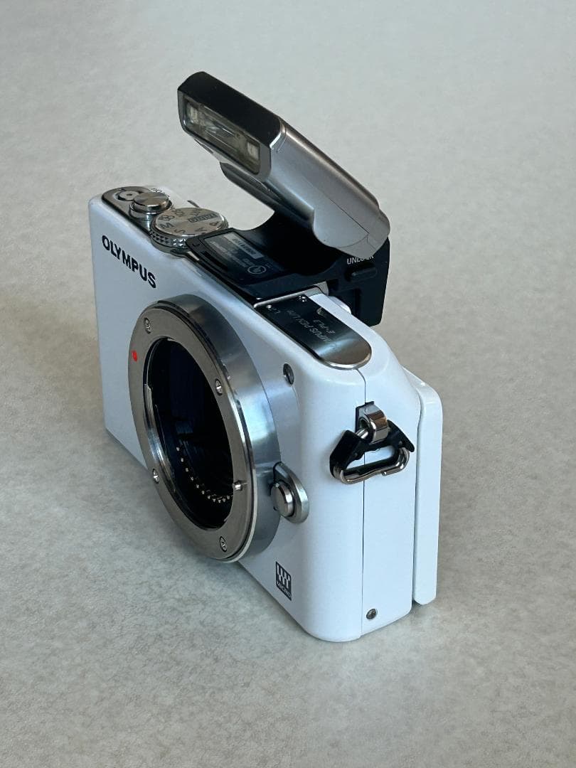 OLYMPUS PEN Lite E-PL3 ミラーレス一眼（ジャンク品）