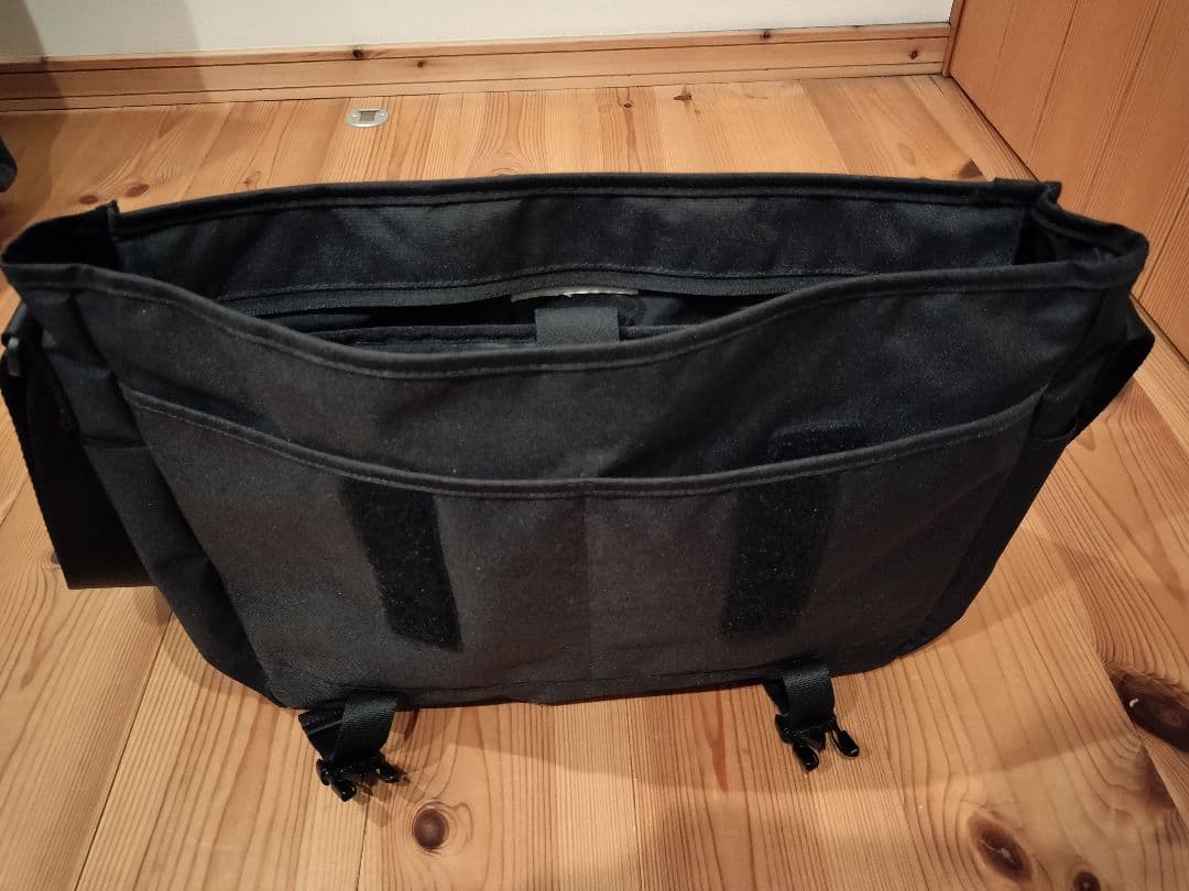 ノースフェイス　メッセンジャーバッグ